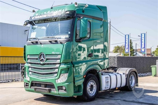 2015 MERCEDES-BENZ ACTROS 1942 Used Tractor with Sleeper for sale