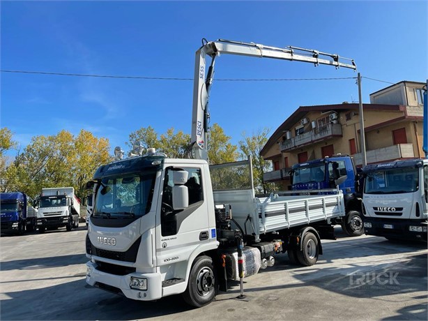 2017 IVECO EUROCARGO 100E22 Used Kranfahrzeuge zum verkauf