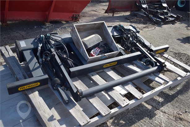 PALFINGER LIFT GATE Used Lift Gate Truck / Trailer Components auction results