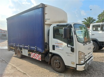 2015 ISUZU NMR Used Curtain Side Trucks for sale