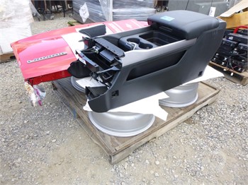 RIMS, CENTER CONSOLE & TAILGATE Used Other Truck / Trailer Components auction results