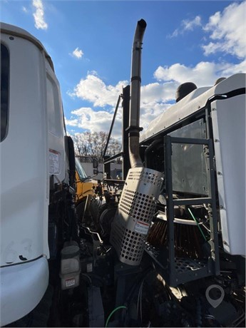 2010 NISSAN UD3300 Used Other Truck / Trailer Components for sale