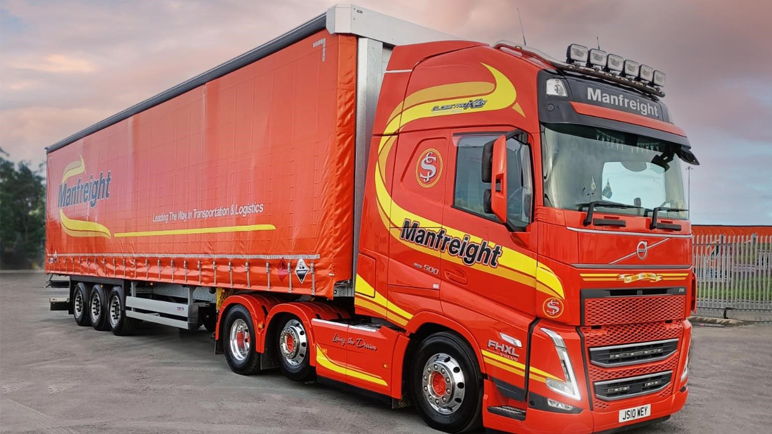 20 New Schmitz Cargobull S.CS Fixed Roof Curtainsiders Help Manfreight Expand New Division