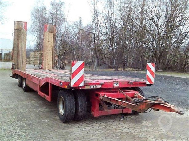 2009 MOESLEIN T 3 Used Low Loader Trailers for sale