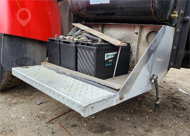 2004 PETERBILT 378 Used Battery Box Truck / Trailer Components for sale