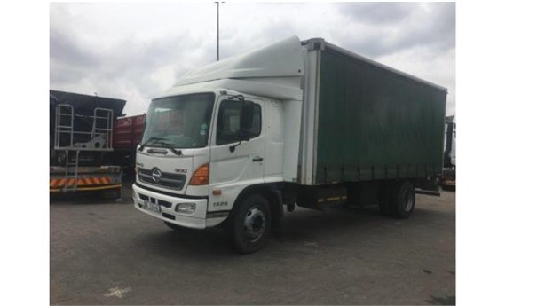 2017 HINO 500 1626 Used Curtain Side Trucks for sale