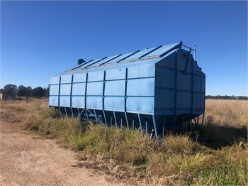 AUSTRALIAN AGRICULTURAL MACHINERY 779 Used Chaser Bins for sale