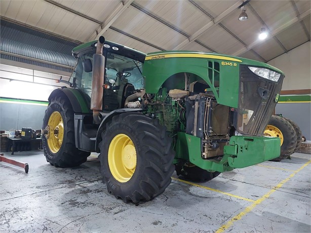2015 JOHN DEERE 8345R Used 300 HP or Greater Tractors for sale