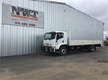 2017 ISUZU FTR Used Dropside Flatbed Trucks for sale