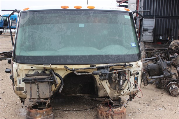 2005 INTERNATIONAL 4200 Used Cab Truck / Trailer Components for sale