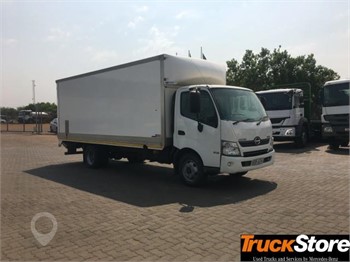 2019 HINO 300 915 Used Box Trucks for sale