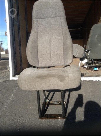 2009 FREIGHTLINER CASCADIA Used Seat Truck / Trailer Components for sale