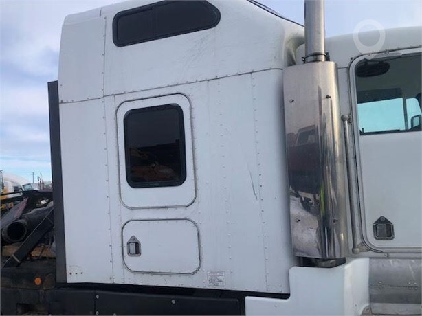 1993 KENWORTH T600 Used Sleeper Truck / Trailer Components for sale