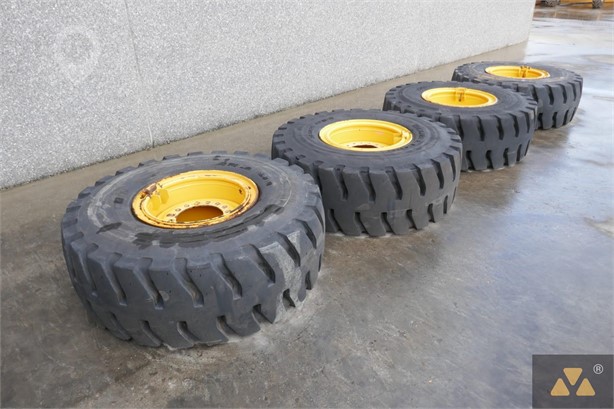 DOUBLE COIN 20.5R25 Used Tyres Truck / Trailer Components for sale