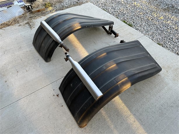 1/2 FENDERS Used Body Panel Truck / Trailer Components auction results