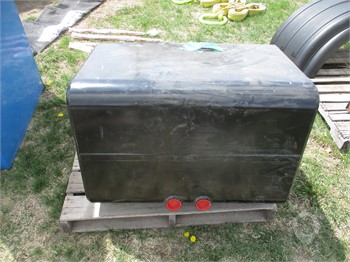 HYDRAULIC RESERVOIR NEW WITH SIGHT GLASS New Other Truck / Trailer Components auction results