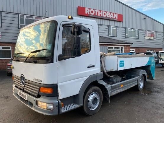 2004 MERCEDES-BENZ ATEGO Used Beavertail Trucks for sale