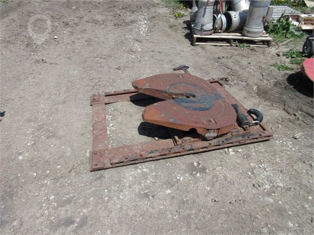 JOST FIFTH WHEEL PLATE Used Fifth Wheel Truck / Trailer Components auction results