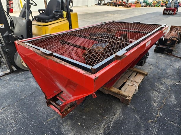 WESTERN TRUCK BED SALT SPREADER Used Other Truck / Trailer Components auction results