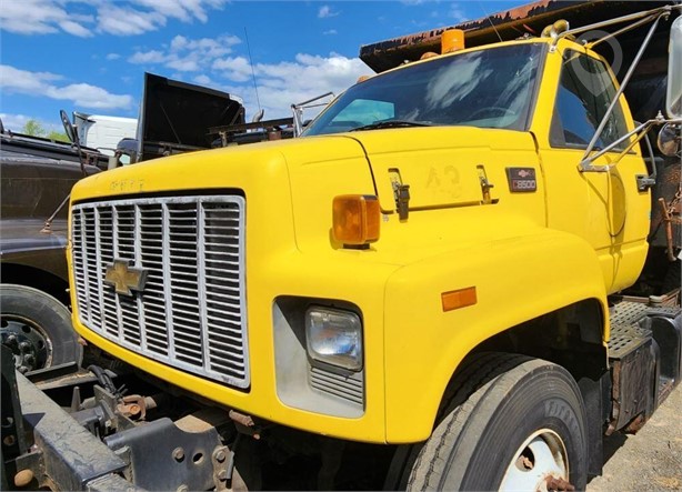2002 CHEVROLET C7500 Used Bonnet Truck / Trailer Components for sale