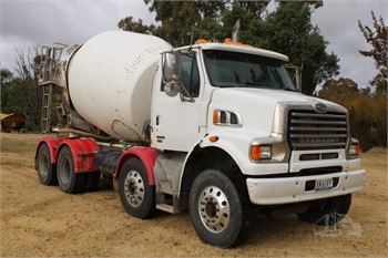 2010 STERLING HX7500 Used Asphalt / Concrete Trucks for sale