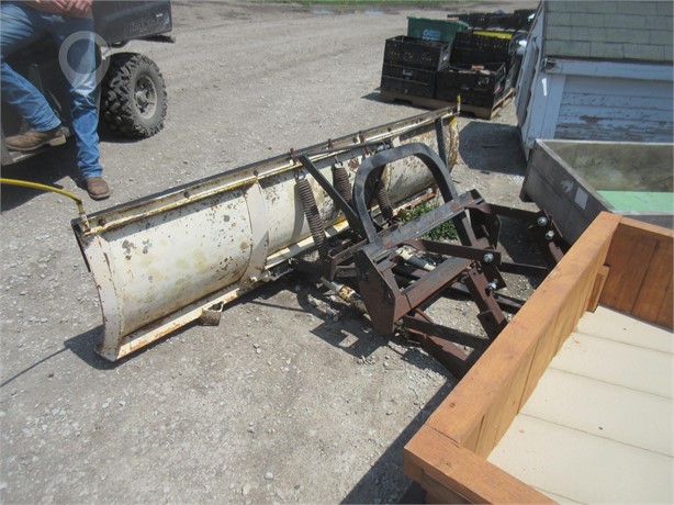 SNOW PLOW 7 1/2 FOOT Used Plow Truck / Trailer Components auction results