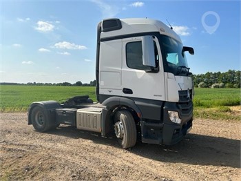 2017 MERCEDES-BENZ ACTROS 1835 Used Tractor with Sleeper for sale