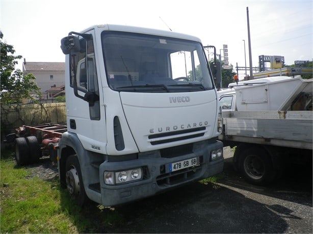 2004 IVECO EUROCARGO 120E18 Used Chassis Cab Trucks for sale