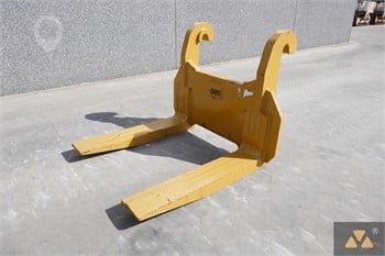 OM FORKS CAT 980H Used Other Truck / Trailer Components for sale