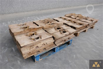 CATERPILLAR TRACKSHOES D8T Used Other Truck / Trailer Components for sale