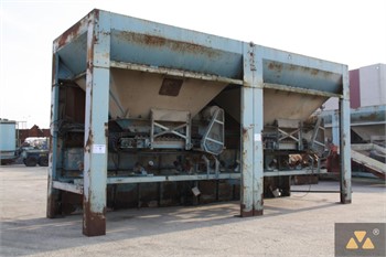 1991 PARKER FEED BIN C/W BELT FEEDER Used Other Truck / Trailer Components for sale