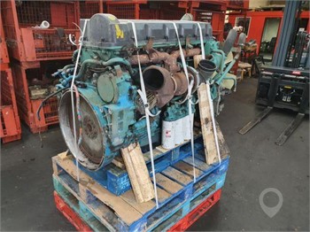 2004 VOLVO D9A260 Used Engine Truck / Trailer Components for sale