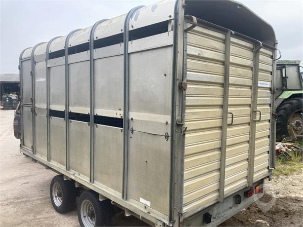 2010 IFOR WILLIAMS 12FT LIVESTOCK TRAILER Used Livestock Trailers for sale