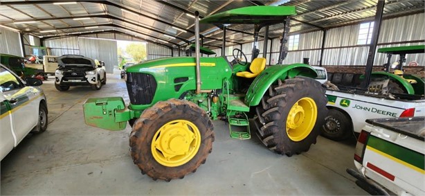 2016 JOHN DEERE 5082E Used 40 HP to 99 HP Tractors for sale