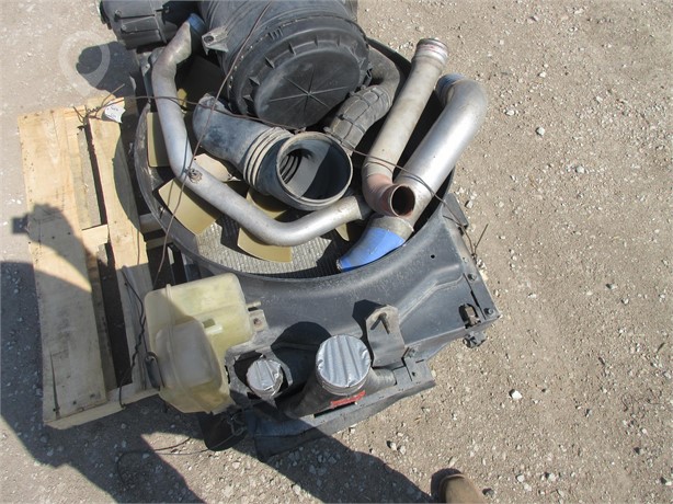 2002 INTERNATIONAL RADIATOR AND AIR CLEANER Used Radiator Truck / Trailer Components auction results