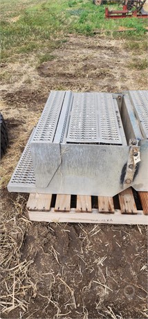 PETERBILT STEP/TOOLBOX Used Tool Box Truck / Trailer Components auction results