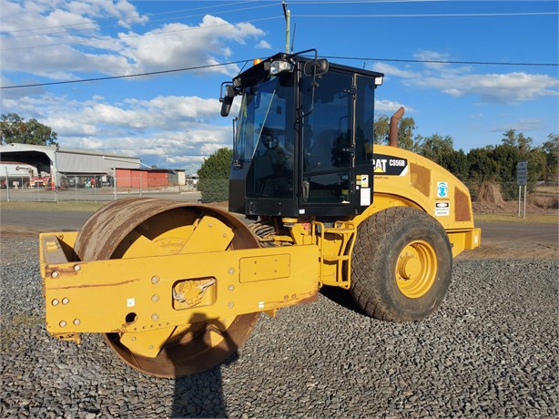 2015 CATERPILLAR CS56B Used Smooth Drum Rollers / Compactors for sale