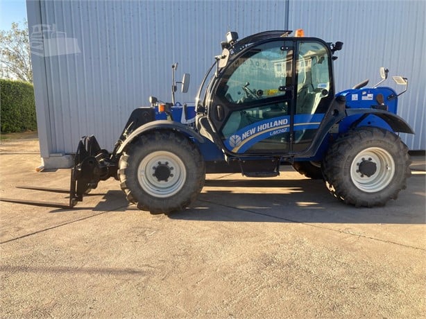2017 NEW HOLLAND LM7.42 Used Telehandlers for sale