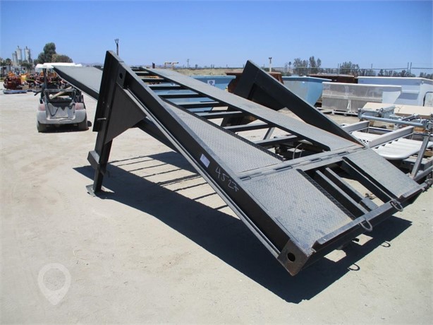 5TH WHEEL TRUCK BED TRAILER UTV RACK Used Fifth Wheel Truck / Trailer Components auction results