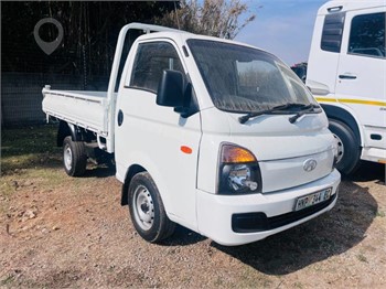 2015 HYUNDAI H100 Used Standard Flatbed Vans for sale