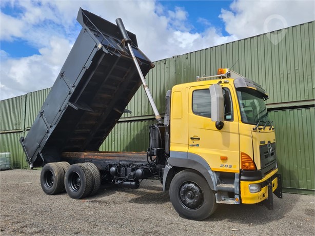 2008 HINO 700 3241 Used Tipper Trucks for sale