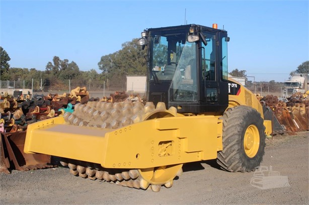 2011 CATERPILLAR CP76 Used Padfoot Rollers / Compactors for sale