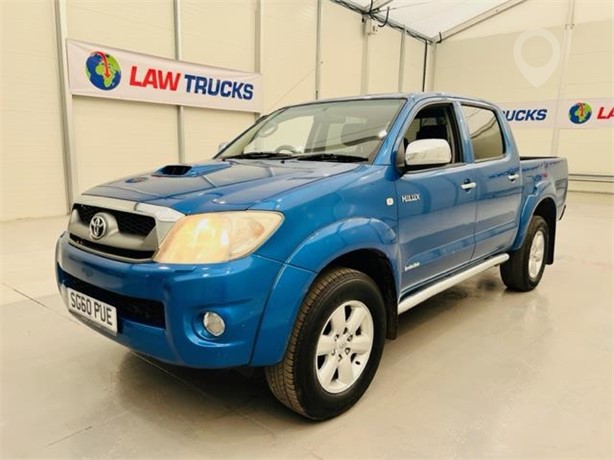 2010 TOYOTA HILUX Used Pickup Trucks for sale