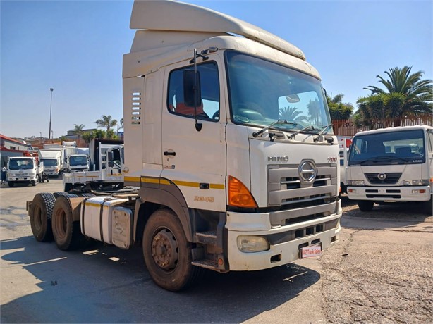 2014 HINO 700FS2845 Used Tractor with Sleeper for sale