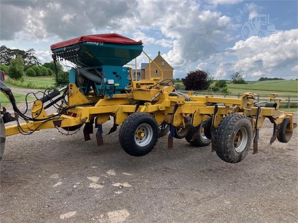 CLAYDON V DRILL Used Seed drills for sale
