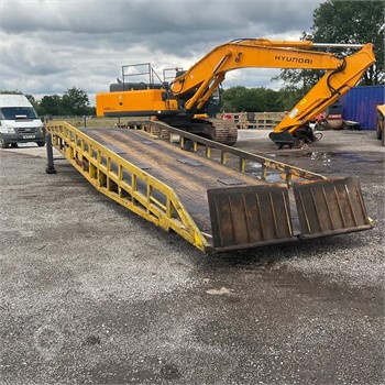 CONTAINER LOADING RAMP Used Ramps Truck / Trailer Components for sale