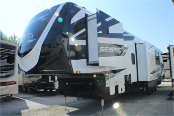Jayco Seismic Toy Haulers For