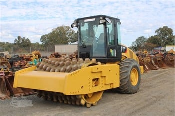 2011 CATERPILLAR CP76 Used Padfoot Rollers / Compactors for sale