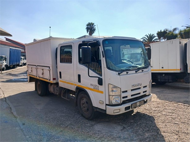 2013 ISUZU NMR Used Box Trucks for sale