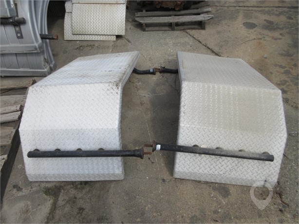 ALUMINUM 1/2 FENDERS Used Other Truck / Trailer Components auction results